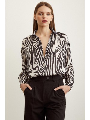 Never More Zebra Desen V Yaka Saten Gömlek