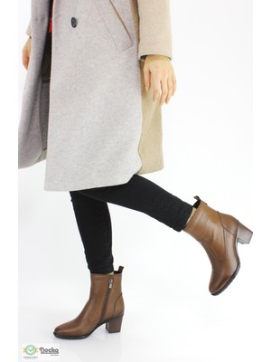 Mammamia Kadın Hakiki Deri Slim Kalıp Klasik Topuklu Bot M24/KB5070