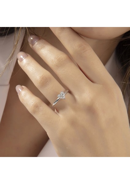 0.12 Ct F-G Vs-Si 2.45 gr 14 K Jwd Tasarım Yüzük