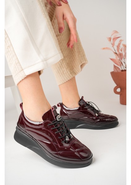 Kadın Hakiki Deri Bordo Rugan Anatomik Taban Rahat Lastik Bağcıklı Ayakkabı