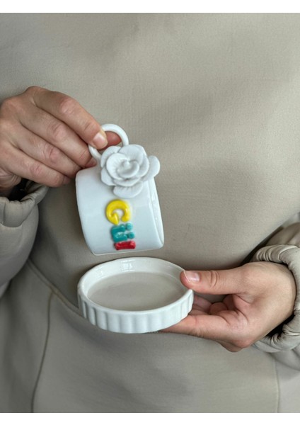 Gül Figürlü Isimli Mug fırsatları
