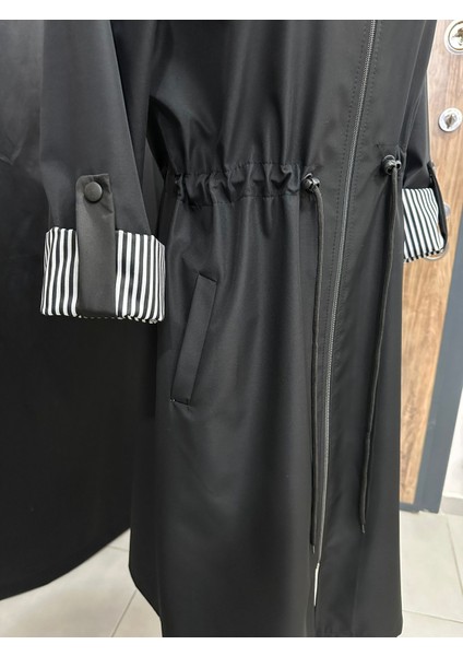 Kapüşonlu Ara Boy Trençkot fırsatları