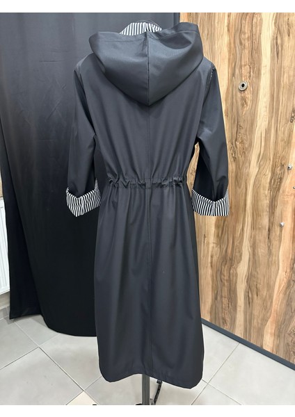 Kapüşonlu Ara Boy Trençkot indirimleri