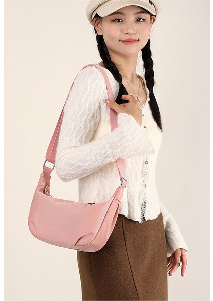 Küçük Çanta Kadın Gündelik Basit Küçük Kare Çanta Tek Omuz Crossbody Çanta 2023 Yeni Stil Kadın Yabancı Tarzı Çanta Trendi (Yurt Dışından) fiyatları