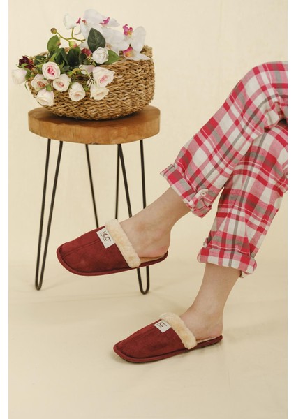 Ucc Bordo Ev Terliği