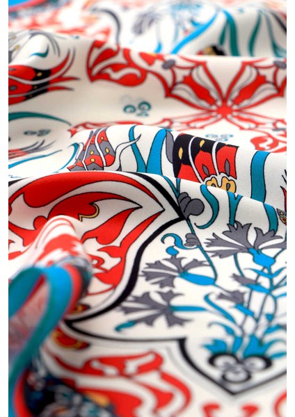 Turkuaz Çintemani Karanfil Desen Ipeksi Mendil modelleri