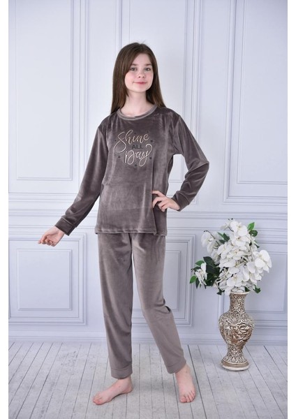Kız Çocuk Kadife Pijama Takım Vizon fiyatları