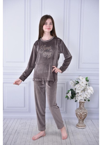 Kız Çocuk Kadife Pijama Takım Vizon modelleri