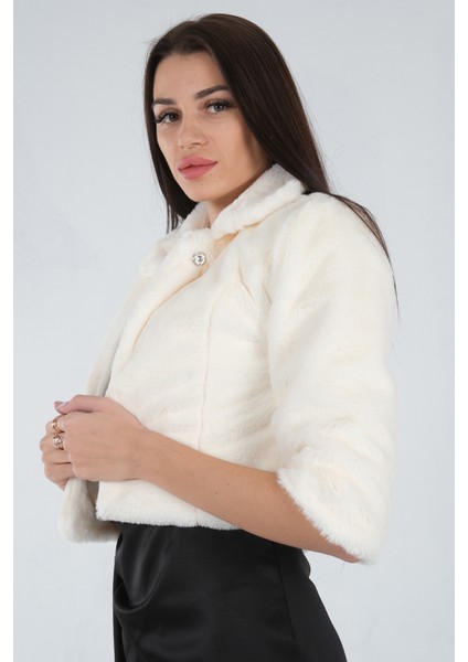 Beyaz Bebe Yaka Peluş Bolero 0105134.15 fırsatları