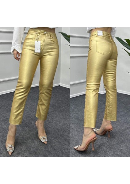 Gri Önden Dikişli Parlak Pantolon