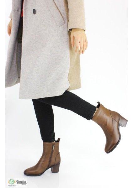 Kadın Hakiki Deri Slim Kalıp Klasik Topuklu Bot M24/KB5070