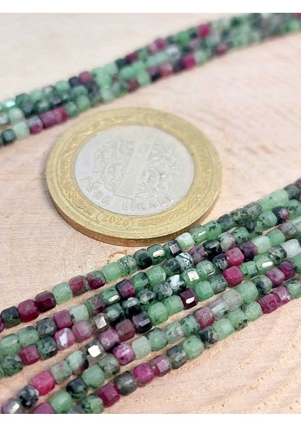 Anyolit (Rubizoit- Rubyzoisit) Taşı Küp Şekilli Dizi 2mm (45306) fiyatları