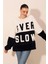 Kadın Lacivert Beyaz Blok Ever Slow Baskılı Rahat Peluş Sweatshirt HZL23W-BD1554781 2