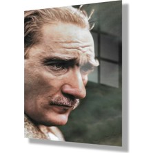 Cam Tablo Yeşil Atatürk Portresi