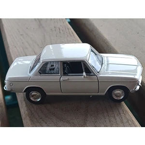 Bmw 2002 Ti 1/32 Ölçekli Model Otomobil Çek Bırak