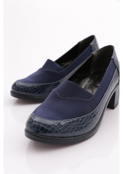 23021 Kadin Topuklu Ayakkabı fırsatları