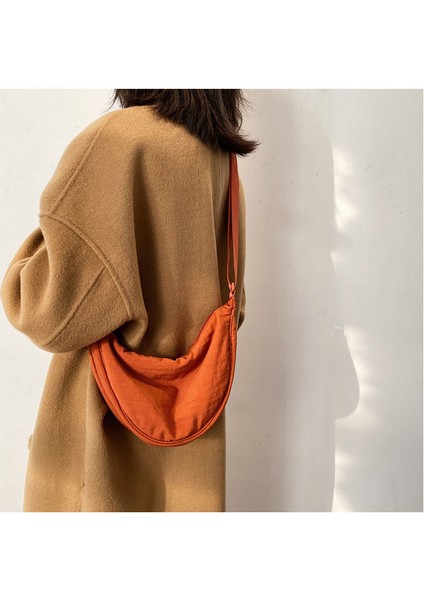 Küçük Çanta Kadın Çanta 2023 Yeni Moda Trend Kore Omuz Çanta Messenger Çanta Katı Renk Öğrenci Sanat Yarım Yuvarlak Çanta (Yurt Dışından) modelleri