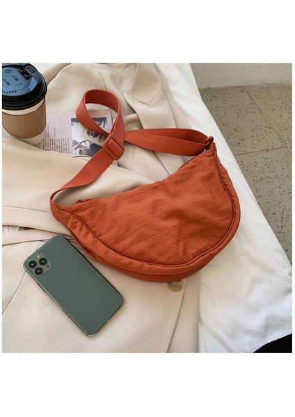 Küçük Çanta Kadın Çanta 2023 Yeni Moda Trend Kore Omuz Çanta Messenger Çanta Katı Renk Öğrenci Sanat Yarım Yuvarlak Çanta (Yurt Dışından) fırsatları