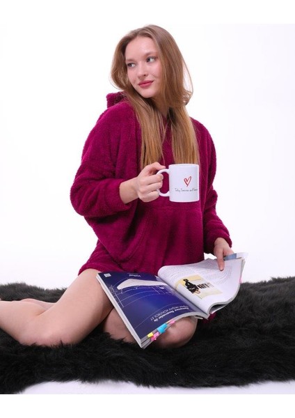 Lunaberry Yılbaşı Kapüşonlu Oversize Peluş Welsoft Traşlı Kumaş Sweat Panço Battaniye Giyilebilir Kışlık Pijama