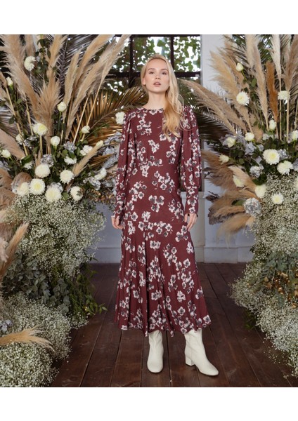 Uzun Kollu Manşetli Kadın Elbise