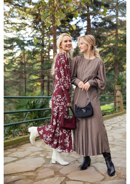 Uzun Kollu Manşetli Kadın Elbise fırsatları