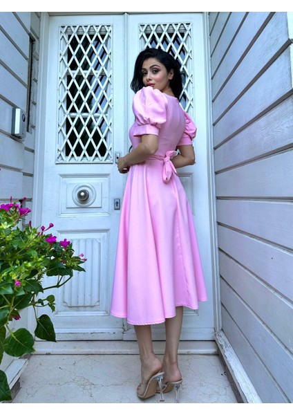 Karpuz Kollu Pudra Rengi Krep Midi Boy Kloş Elbise fırsatları