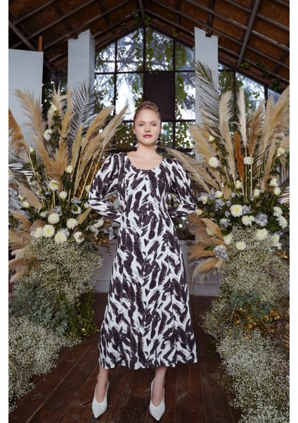 Kadın Yuvarlak Yaka Midi Elbise fiyatları