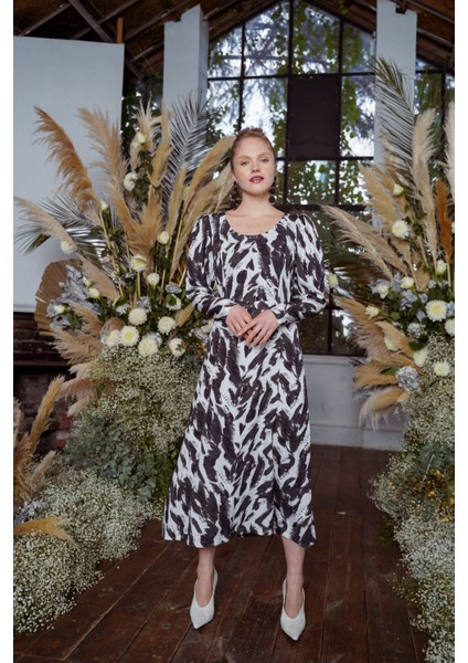 Kadın Yuvarlak Yaka Midi Elbise fırsatları