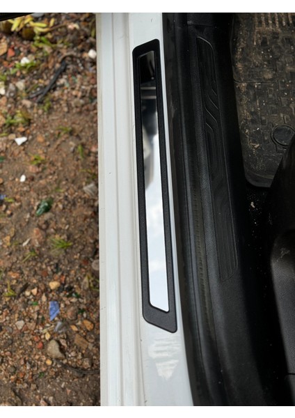 Dacia Logan Krom Kapı Eşik Koruması 4 Parça 2004-2012