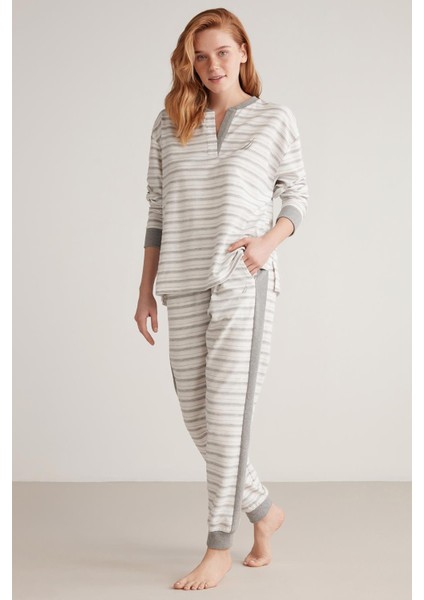 Uzun Kol Yumuşak Dokulu Kadın Pijama Takım W613