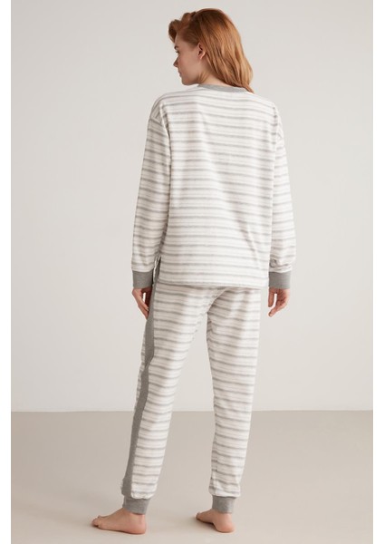 Uzun Kol Yumuşak Dokulu Kadın Pijama Takım W613 modelleri