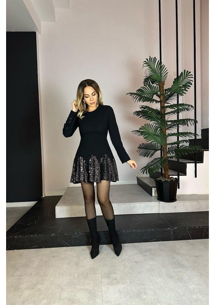 G0804 Etek Ucu Volan ve Payet Detaylı Elbise Siyah modelleri