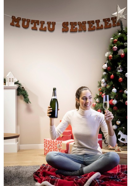 Kahverengi Mutlu Seneler Yazılı Banner, Özel Gün, Davet Organizasyonu ,yeni Yıl, Yılbaşı Sofrası, Simli Eva Banner