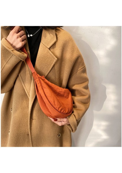 Küçük Çanta Kadın Çanta 2023 Yeni Moda Trend Kore Omuz Çanta Messenger Çanta Katı Renk Öğrenci Sanat Yarım Yuvarlak Çanta (Yurt Dışından) fırsatları