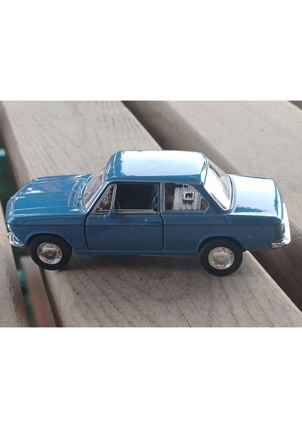 Bmw 2002 Ti 1/32 Ölçekli Model Otomobil Çek Bırak