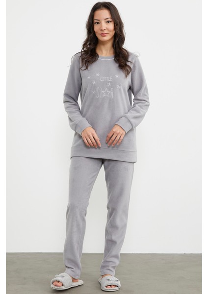 Nakış Detaylı Polar Pijama Takım - Gri
