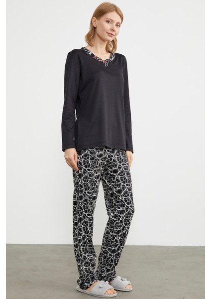 Yakası Düğme Detaylı Pijama Takım - Siyah modelleri