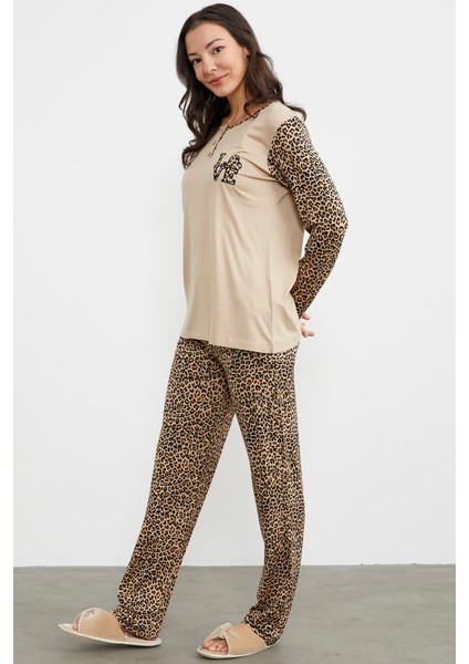 Leopar Düğmeli Yaka Pijama Takım - Bej indirimleri