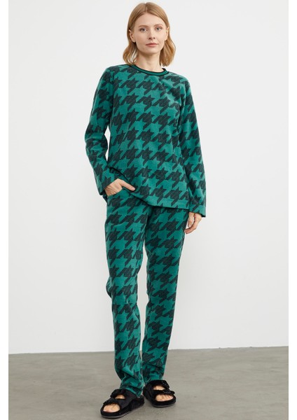 Sıfır Yaka Desenli Polar Pijama Takım - Yeşil