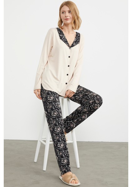 Açık Yaka Düğmeli Pijama Takım - Bej