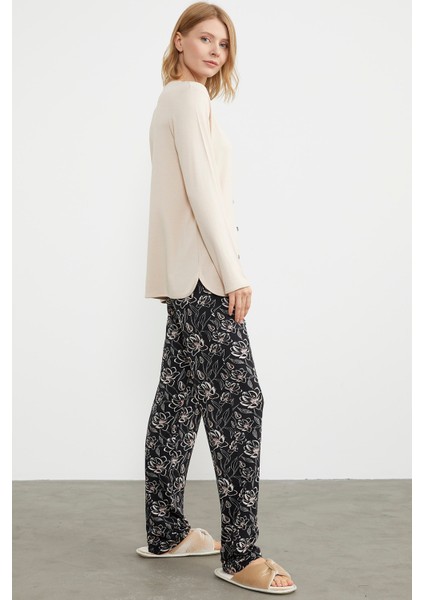 Açık Yaka Düğmeli Pijama Takım - Bej fırsatları