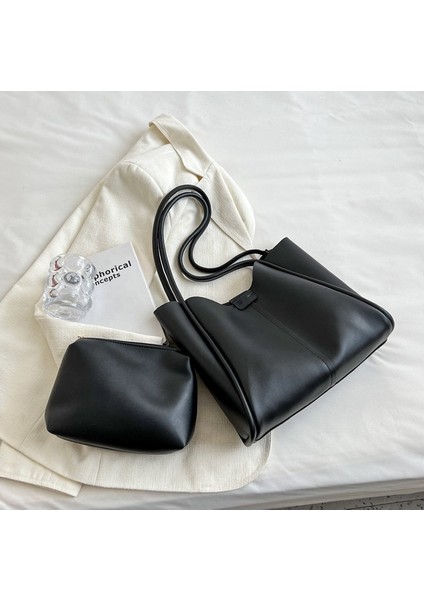 Büyük Kadın Çantaları ve Omuz Çantaları (Yurt Dışından)