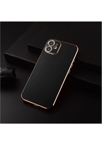 Apple iPhone 11 Uyumlu Golden Silikon Kılıf Siyah.