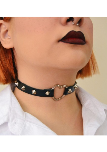 Zımba Detaylı Ayarlanabilir Kalp Choker Kolye