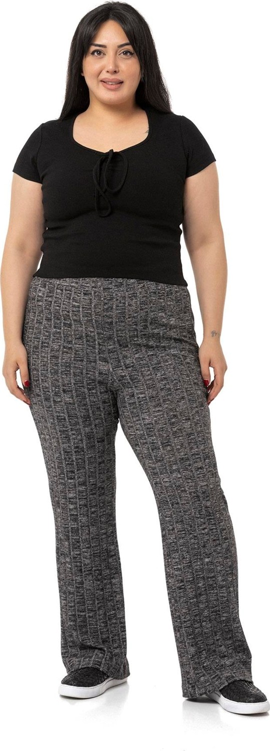 Disentis Modest Büyük Beden Geniş Paça Beli Lastikli Fitilli Triko Siyah Pantolon görsel 7