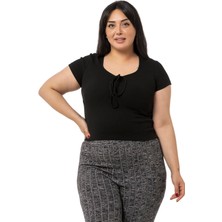 Disentis Modest Büyük Beden Yarım Kollu Göğüste Bağcık Detaylı Kaşkorse Siyah Body