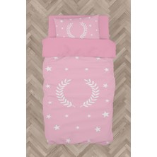 Mekta Home Bebek ve Çocuk Odası Çelenk ve Yıldız Desenli Çerçeveli Nevresim Takımı