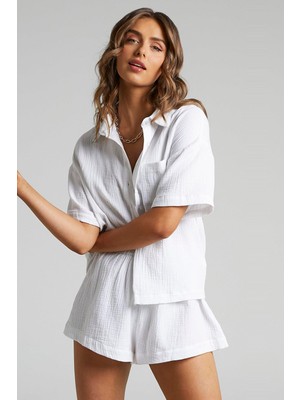 Madmext Beyaz Muslin Kumaş Basic Kadın Gömlek MG1784