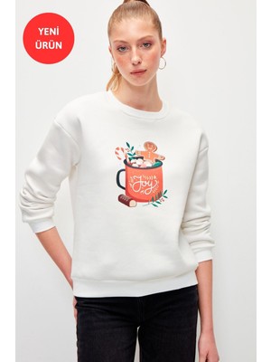 Muni Muni Yılbaşı Temalı Bisiklet Yaka Düz Renk Sweatshirt-Beyaz