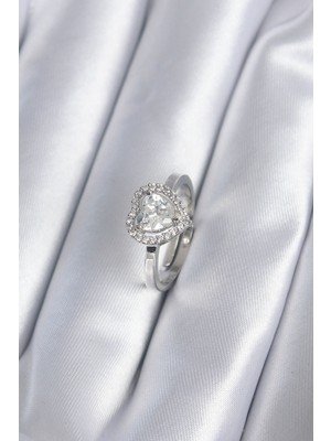 Stil Love Pirinç Gümüş Renk Zirkon Taşlı Kalp Charm Model Kadın Yüzük